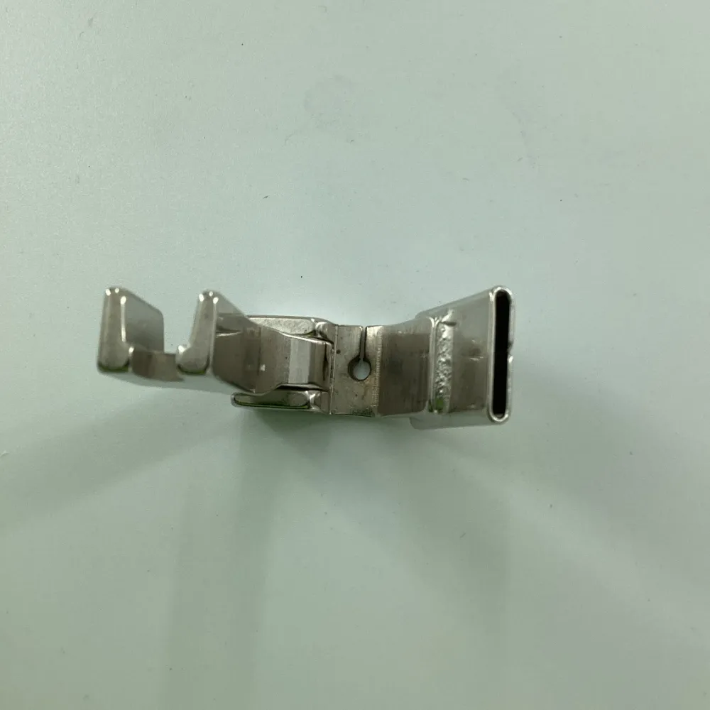 S10C-1/2" HINGED CENTER TUBE FOOT