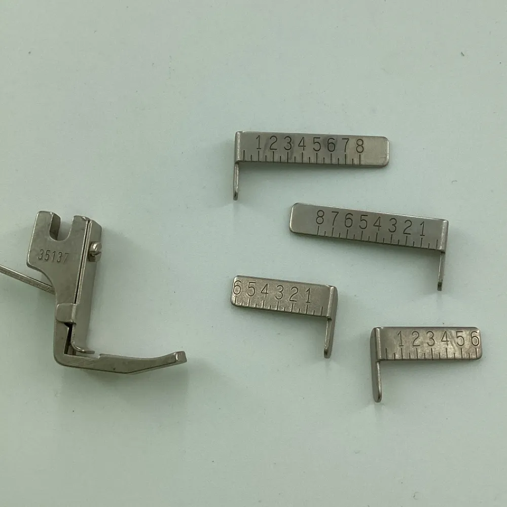 35137 PRESSER FEET SET