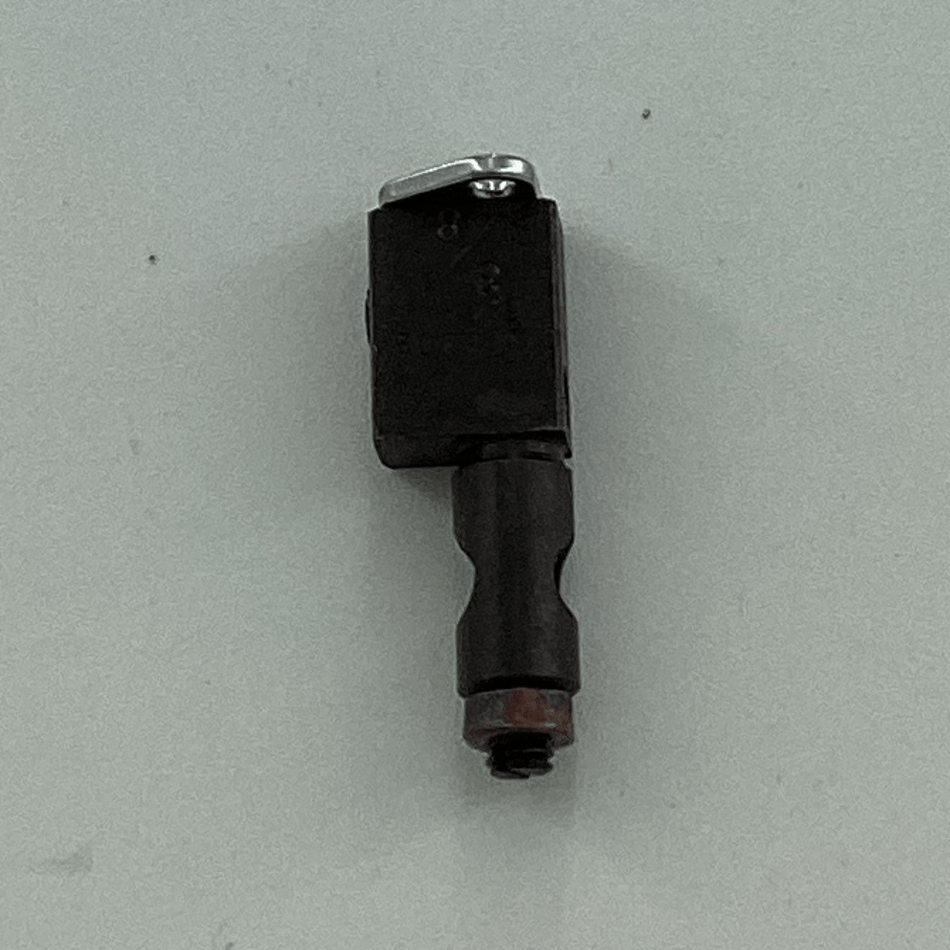 B-1402-526-KAR NEEDLE CLAMP