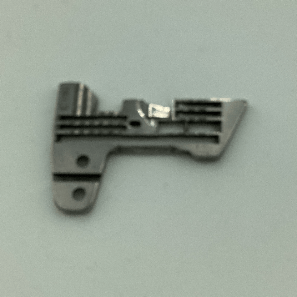 E982S NEEDLE PLATE