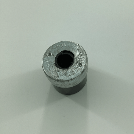 895 TWIST CONNECTOR