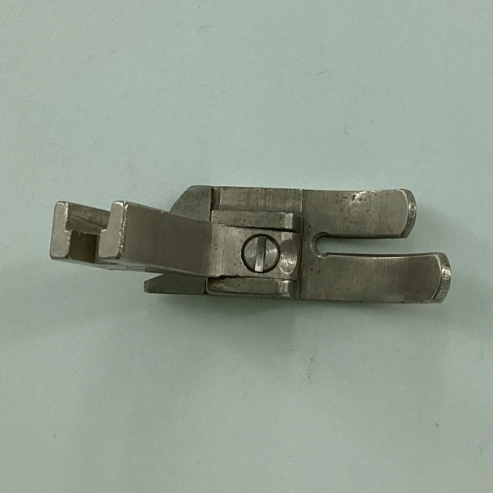 127260 CHAIN CUTOFF FOOT
