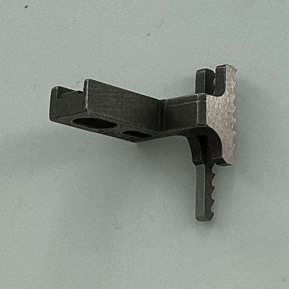 146745-1-01 FEED DOG