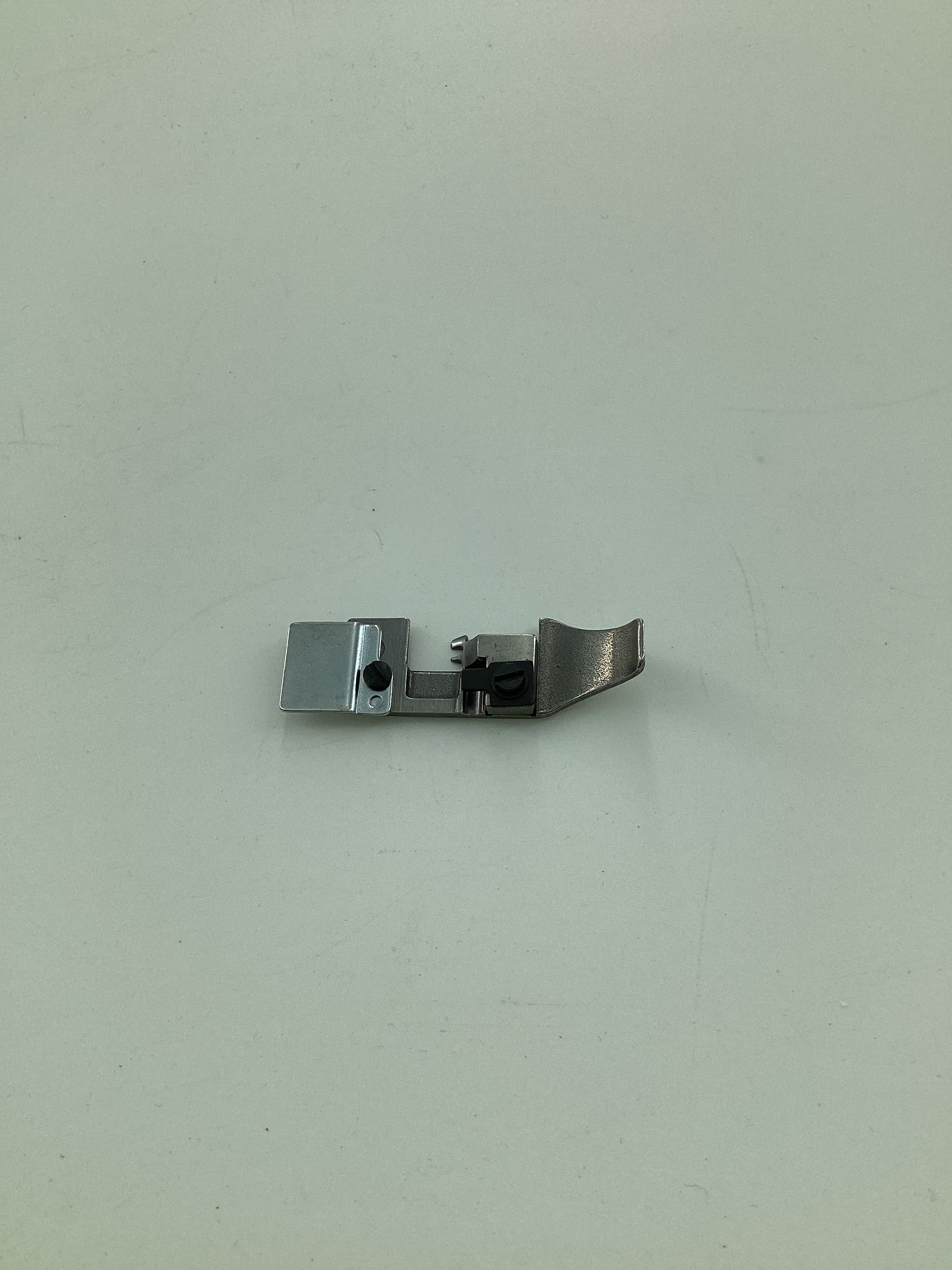 154989-0-01 PRESSER FOOT