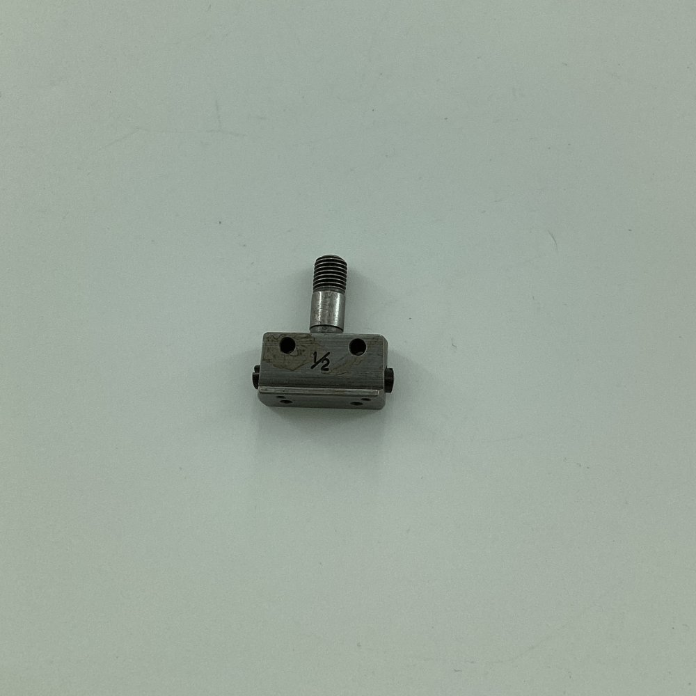 MN57K3102 NEEDLE CLAMP