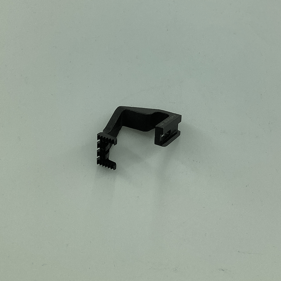 924539-0-01 FEED DOG