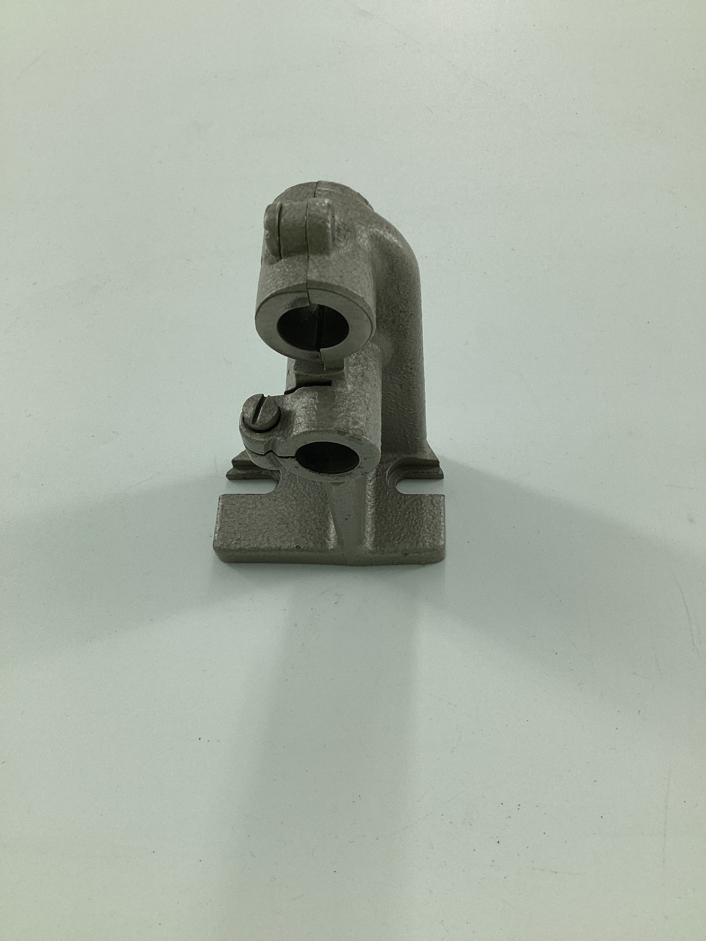 91-021060-91 BEARING BRACKET