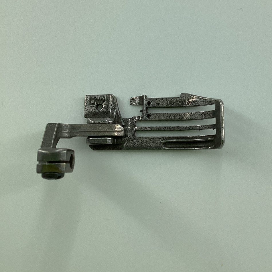 212673-40 PRESSER FOOT