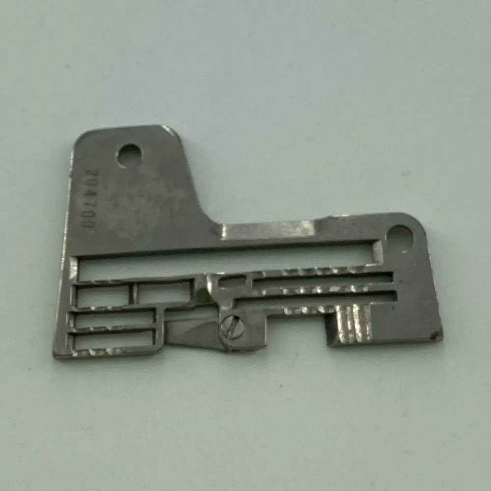 204700 NEEDLE PLATE