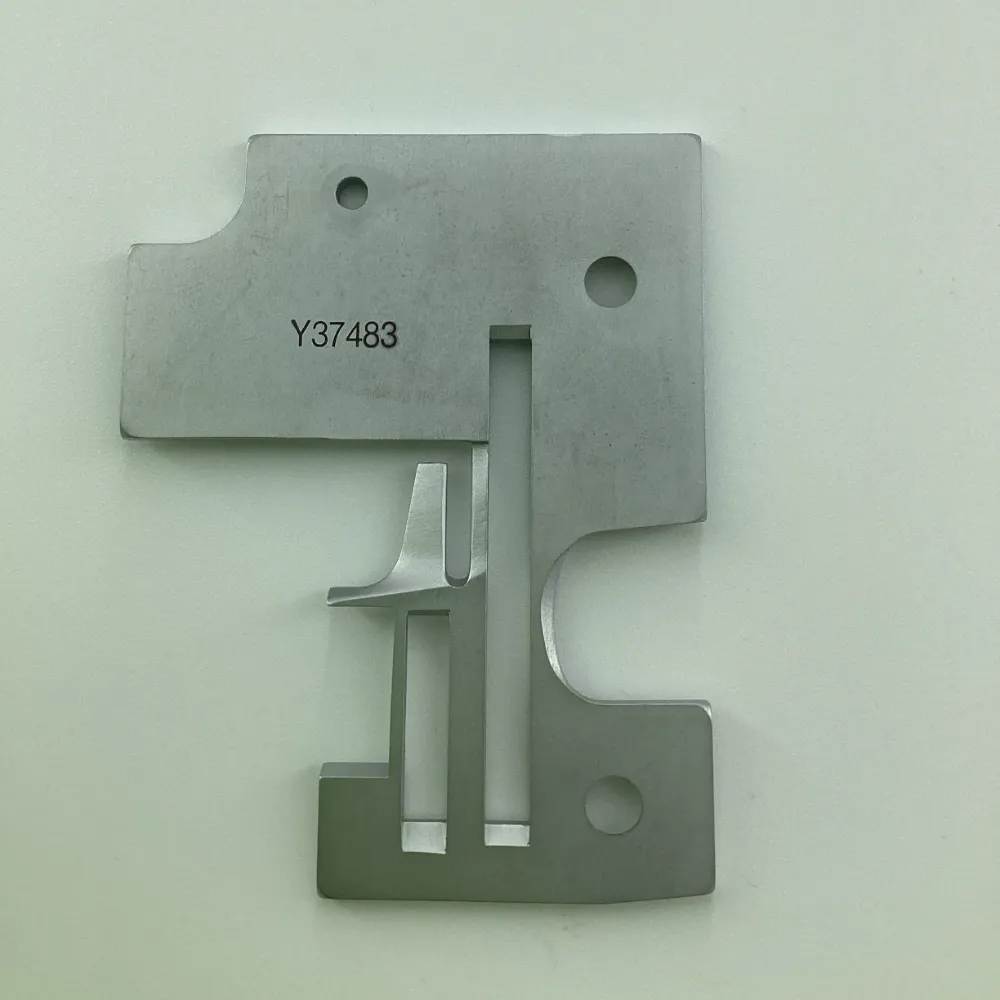 37483 THROAT PLATE