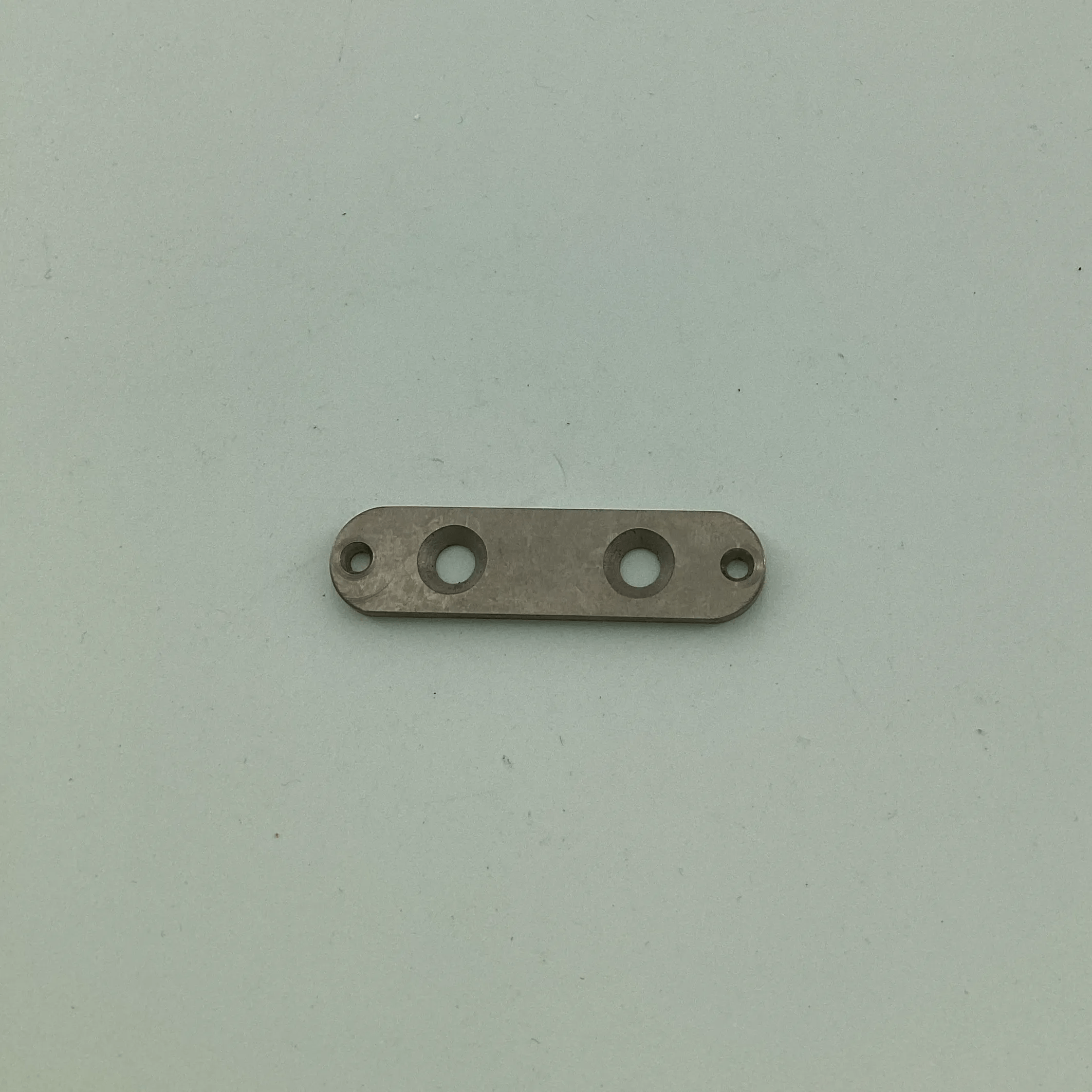 31900-555 THROAT PLATE INSERT