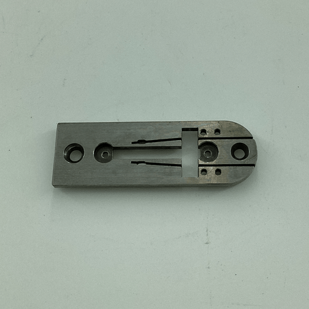 46-1001-5-448 THROAT PLATE