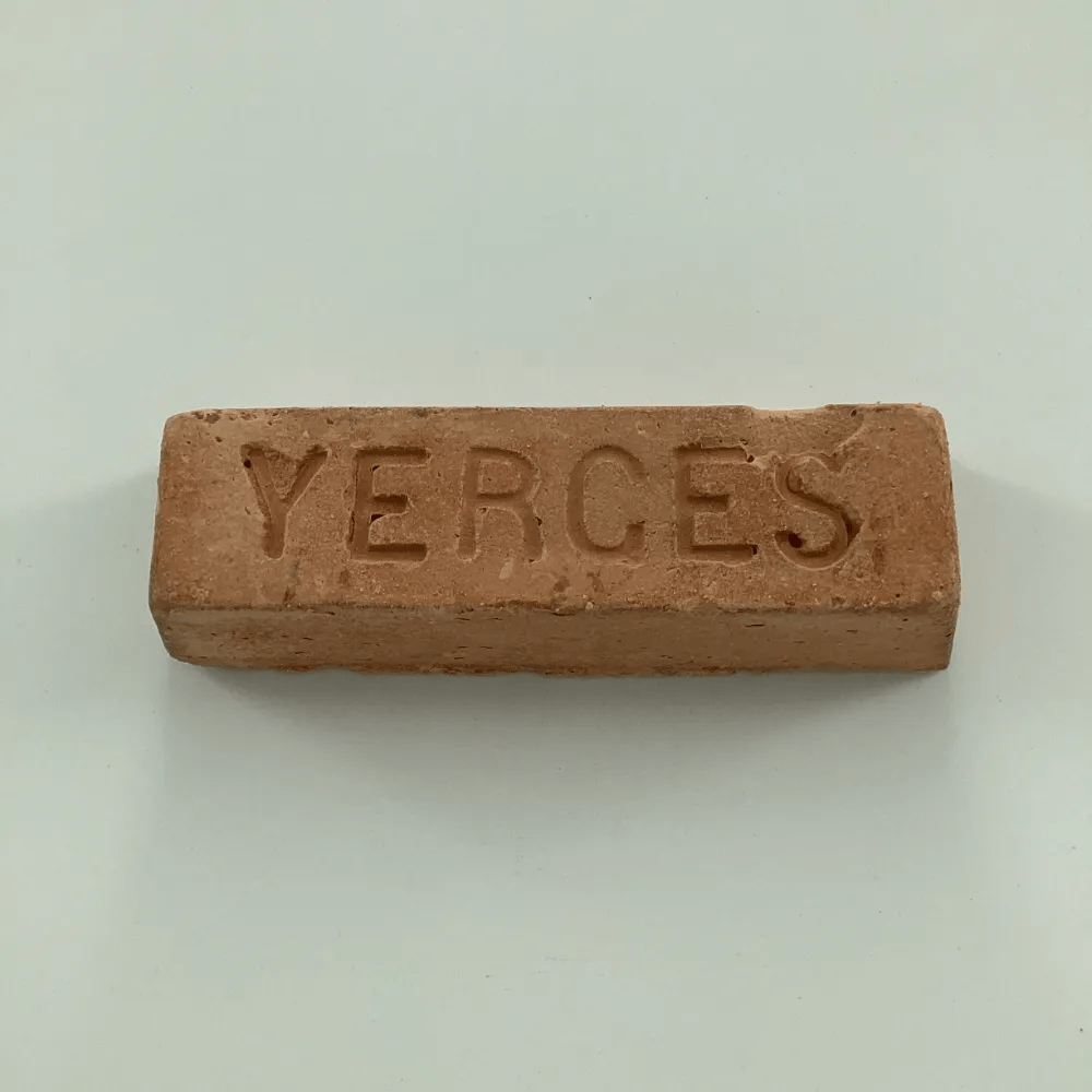 YT60 POLISHING COMPOUND